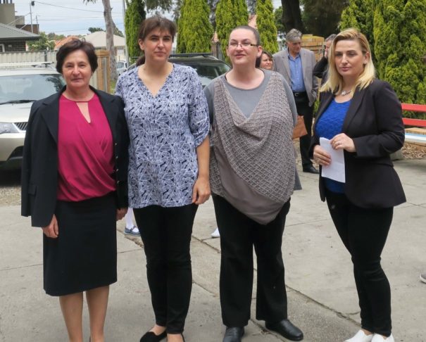 Nastavnice srpske škole Vuk Karadžić Danica Banda, Mirjana Međed, Nataša Aničić i Miroslava Petković